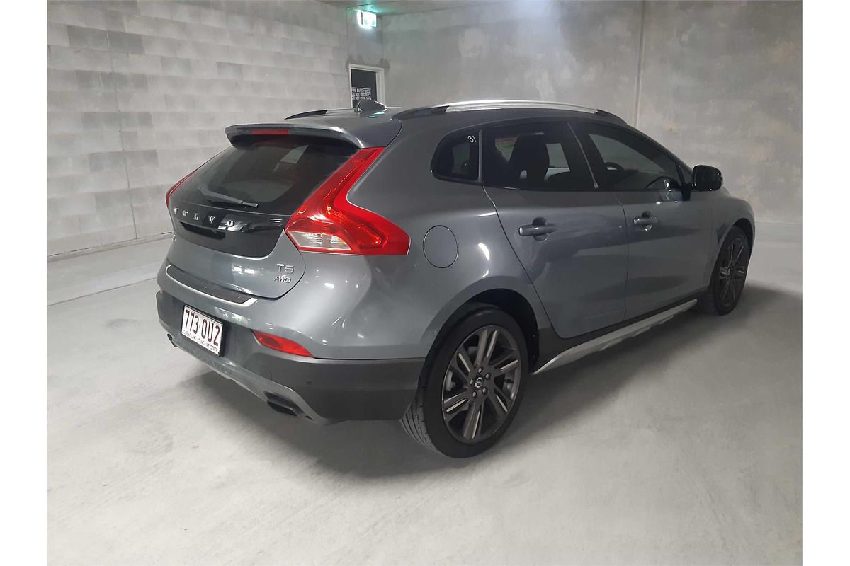 2014 Volvo V40 T5 CROSS COUNTRY M