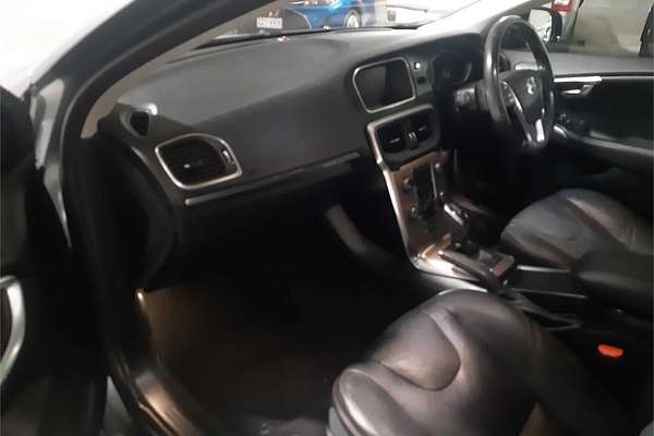 2014 Volvo V40 T5 CROSS COUNTRY M