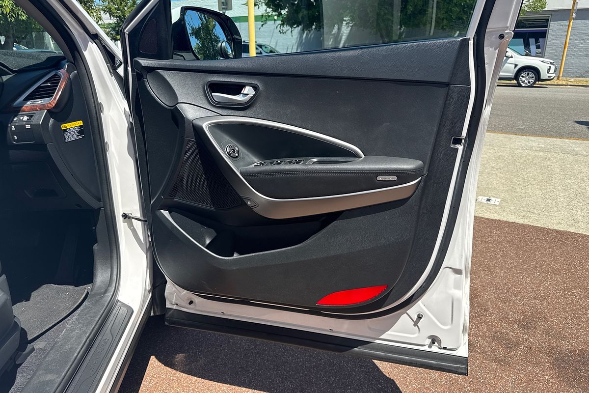 2017 Hyundai Santa Fe Active DM3 Series II