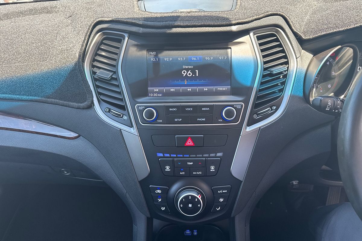 2017 Hyundai Santa Fe Active DM3 Series II