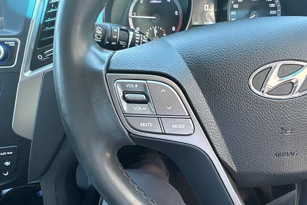 2017 Hyundai Santa Fe Active DM3 Series II