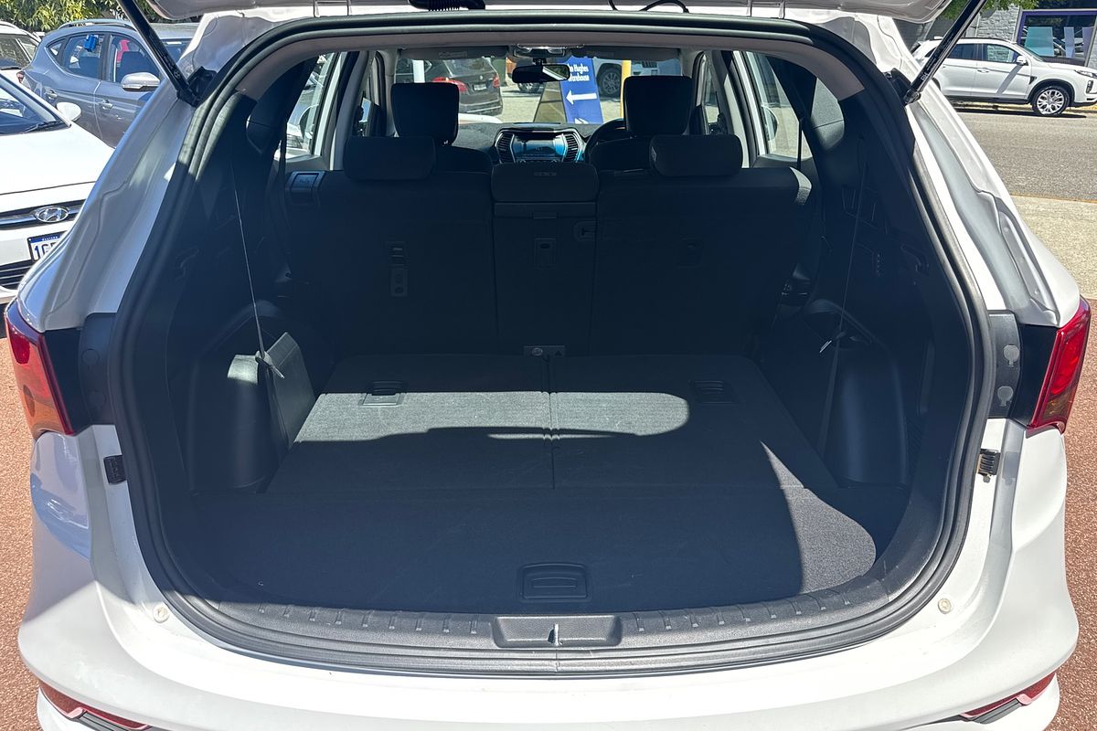 2017 Hyundai Santa Fe Active DM3 Series II