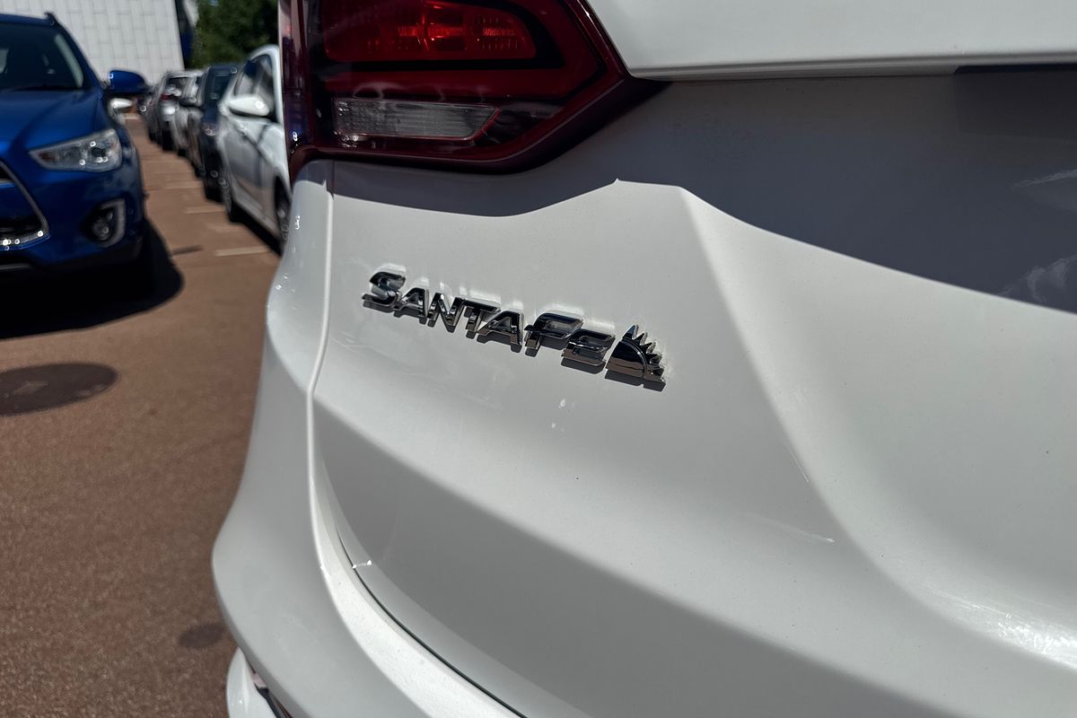 2017 Hyundai Santa Fe Active DM3 Series II