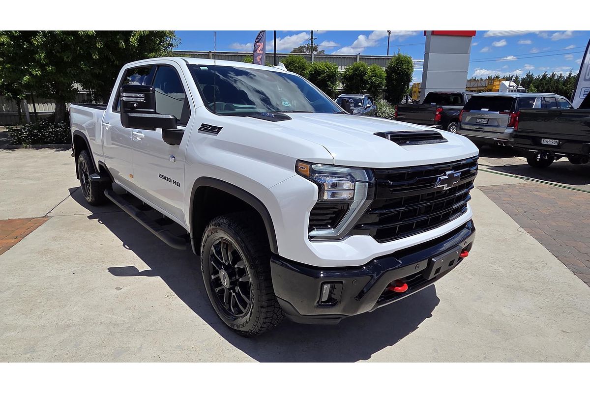 2025 Chevrolet Silverado HD LTZ Premium W/Tech Pack T1 4X4