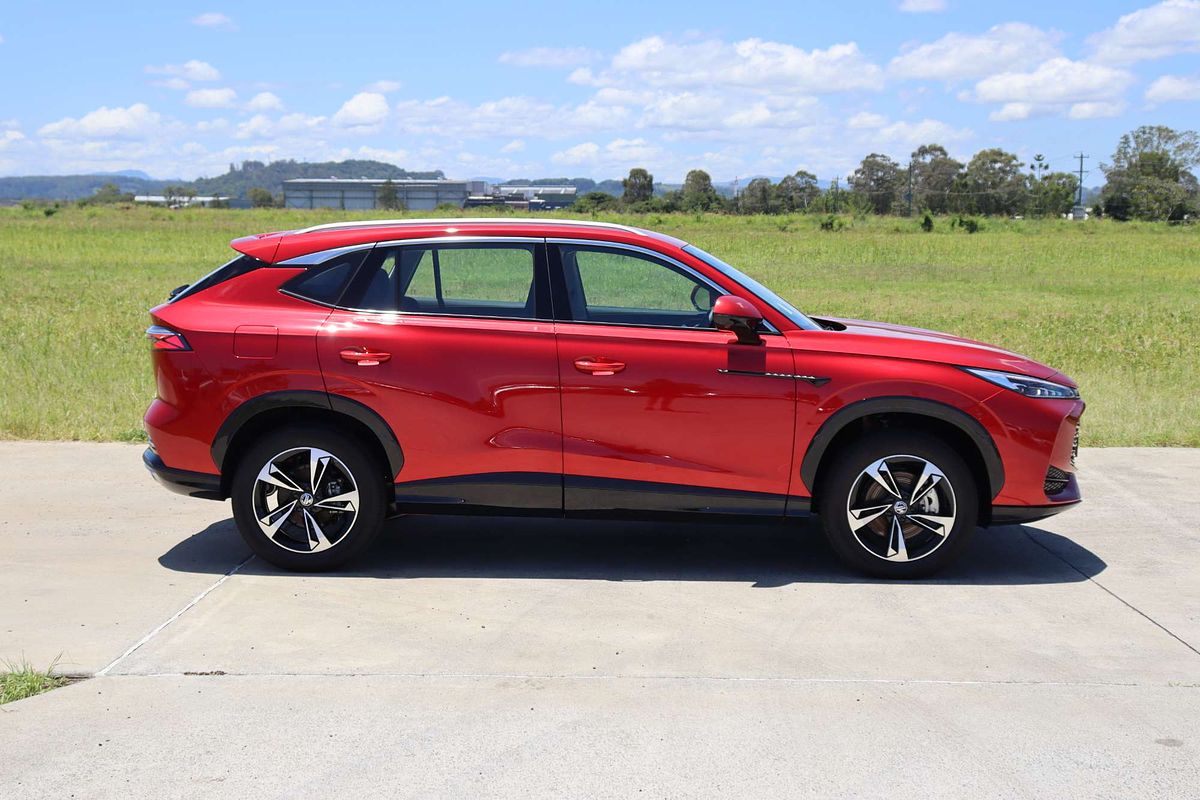 2025 MG HS Vibe AS33