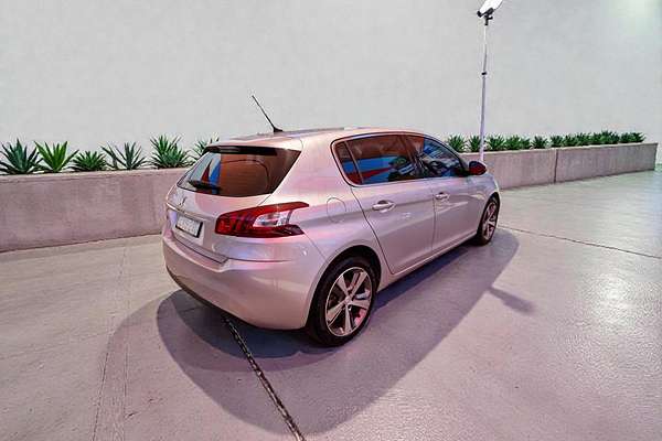 2015 Peugeot 308 Allure T9