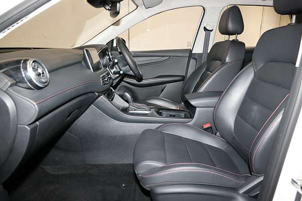 2024 MG HS Vibe SAS23