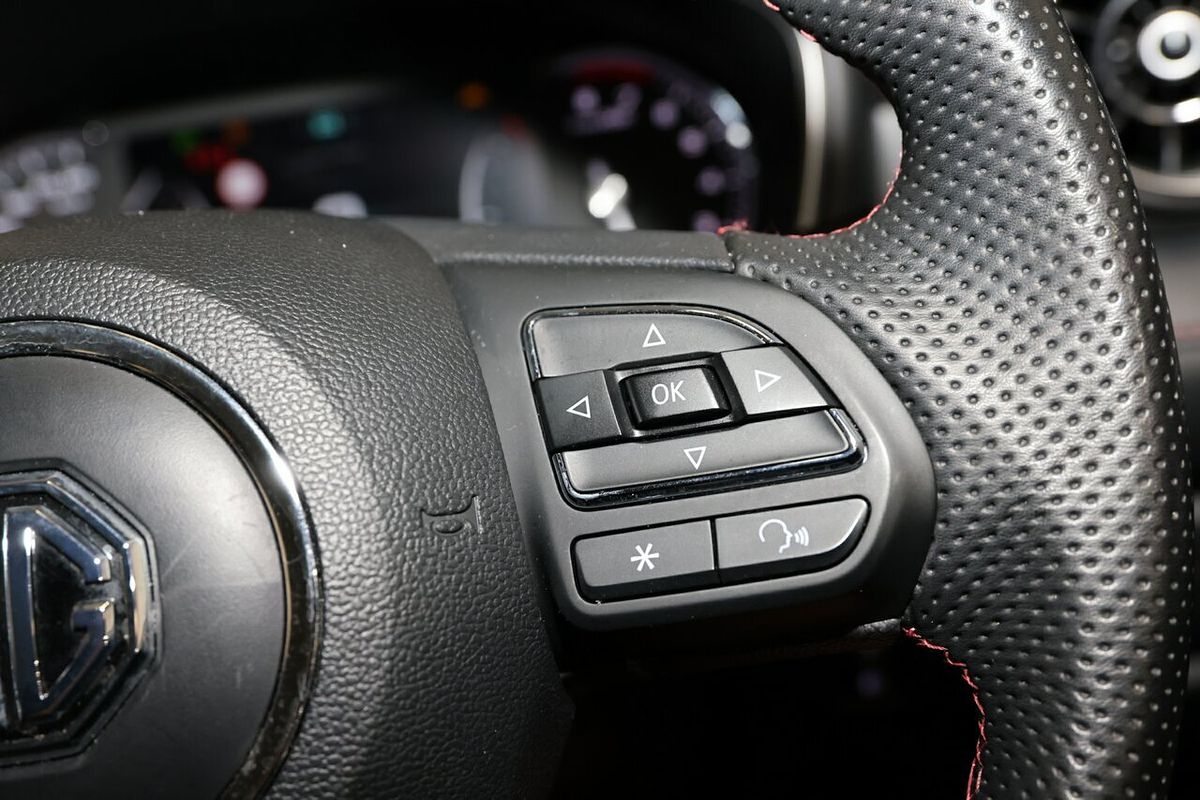 2024 MG HS Vibe SAS23