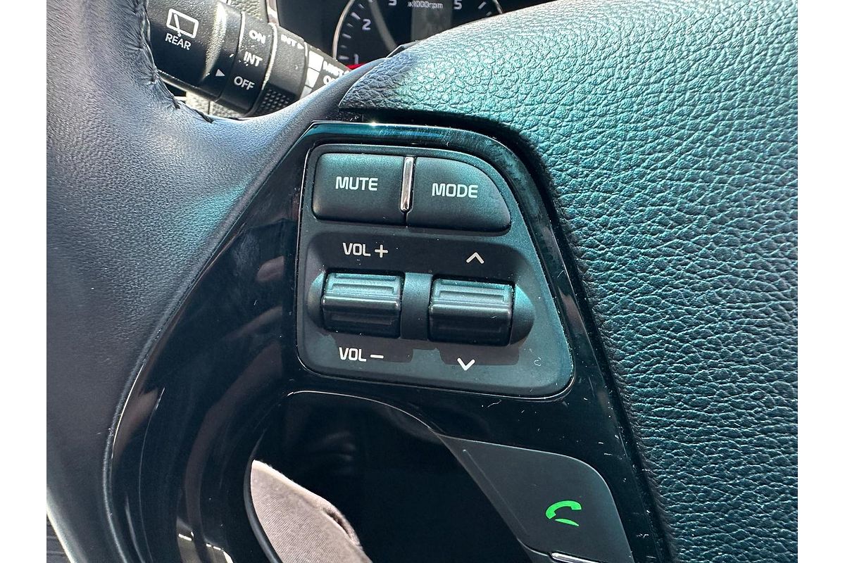 2017 Kia Cerato Si YD