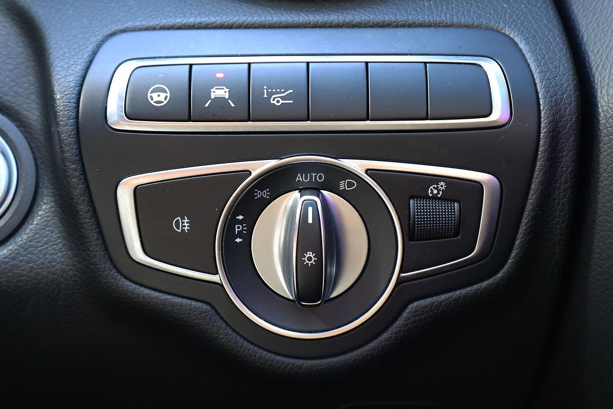 2018 Mercedes-Benz C-Class C300 W205