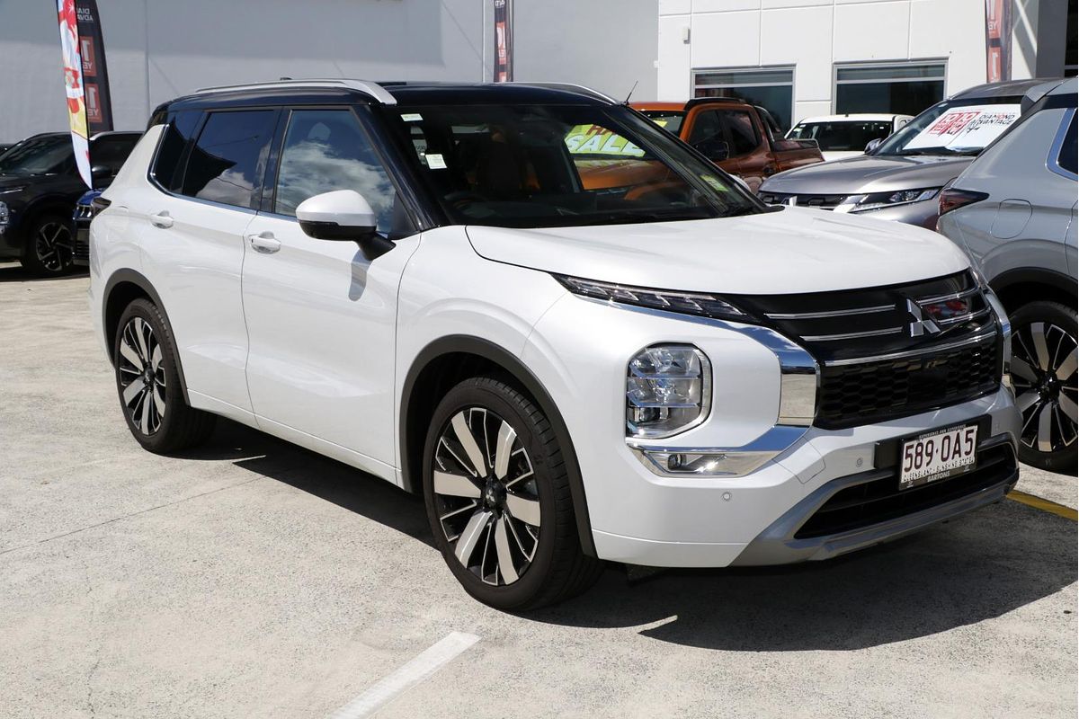 2025 Mitsubishi Outlander Exceed Tourer ZM