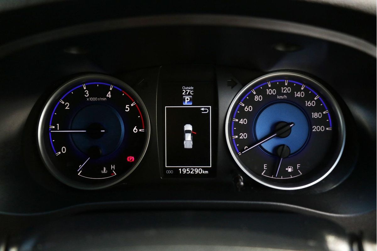 2016 Toyota Hilux SR5 GUN126R 4X4