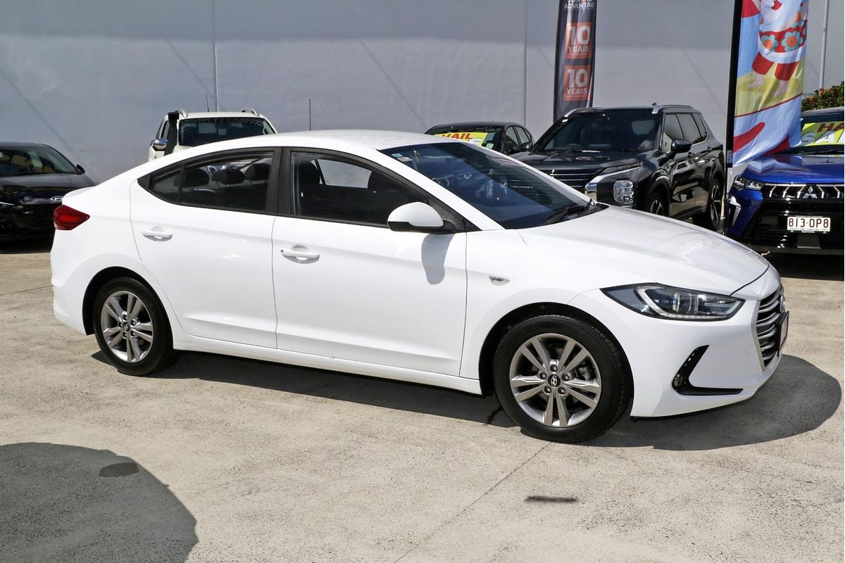 2017 Hyundai Elantra Active AD