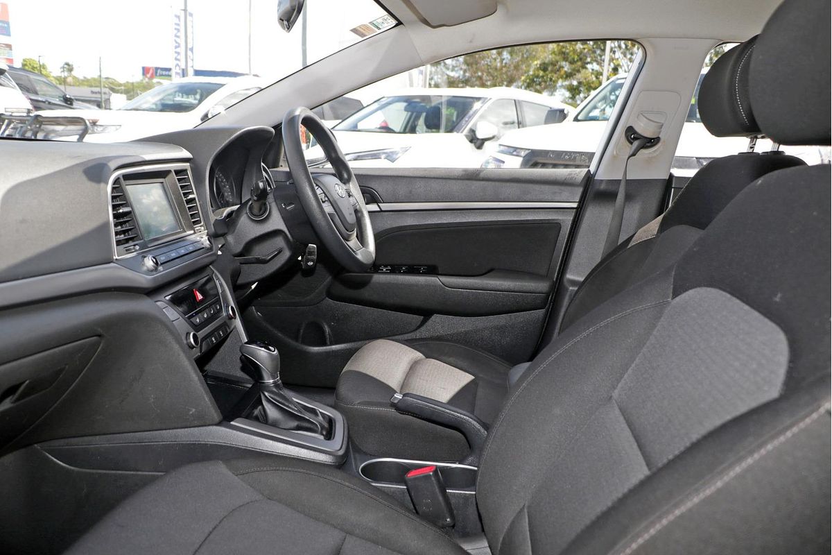 2017 Hyundai Elantra Active AD