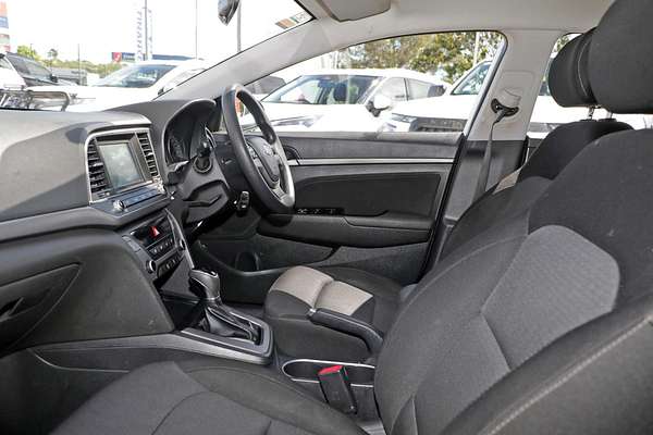 2017 Hyundai Elantra Active AD