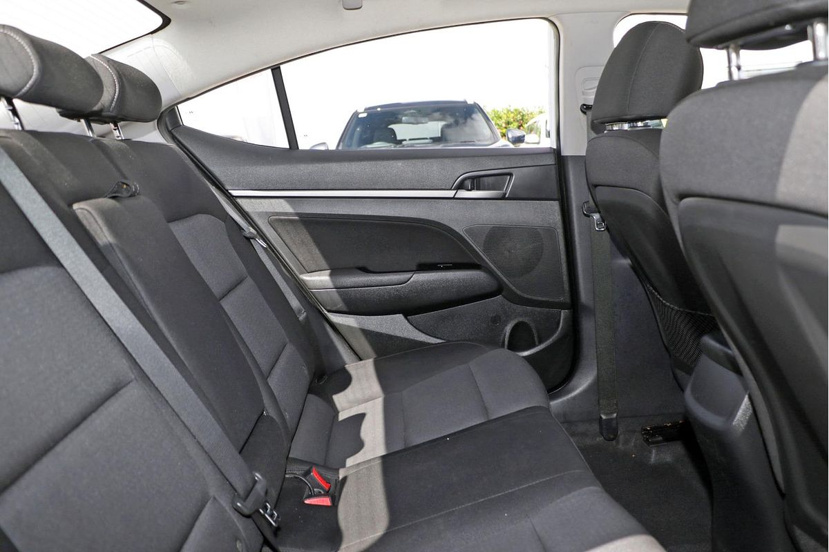 2017 Hyundai Elantra Active AD