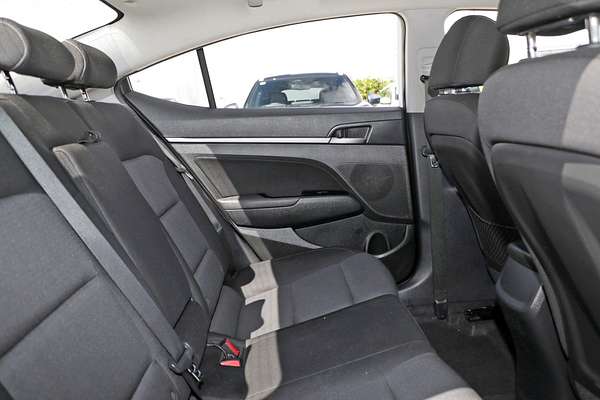 2017 Hyundai Elantra Active AD