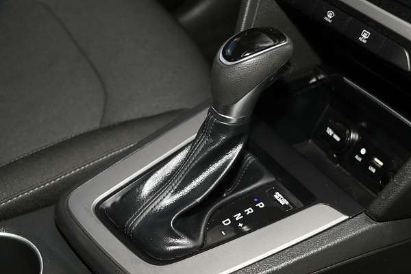 2017 Hyundai Elantra Active AD