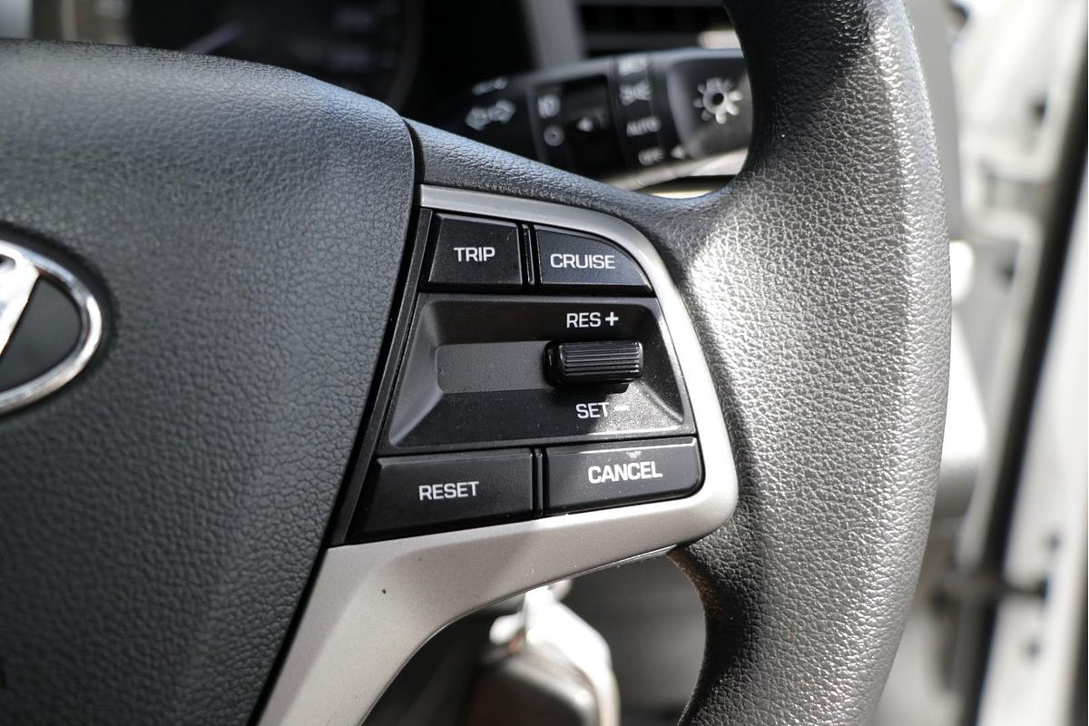 2017 Hyundai Elantra Active AD