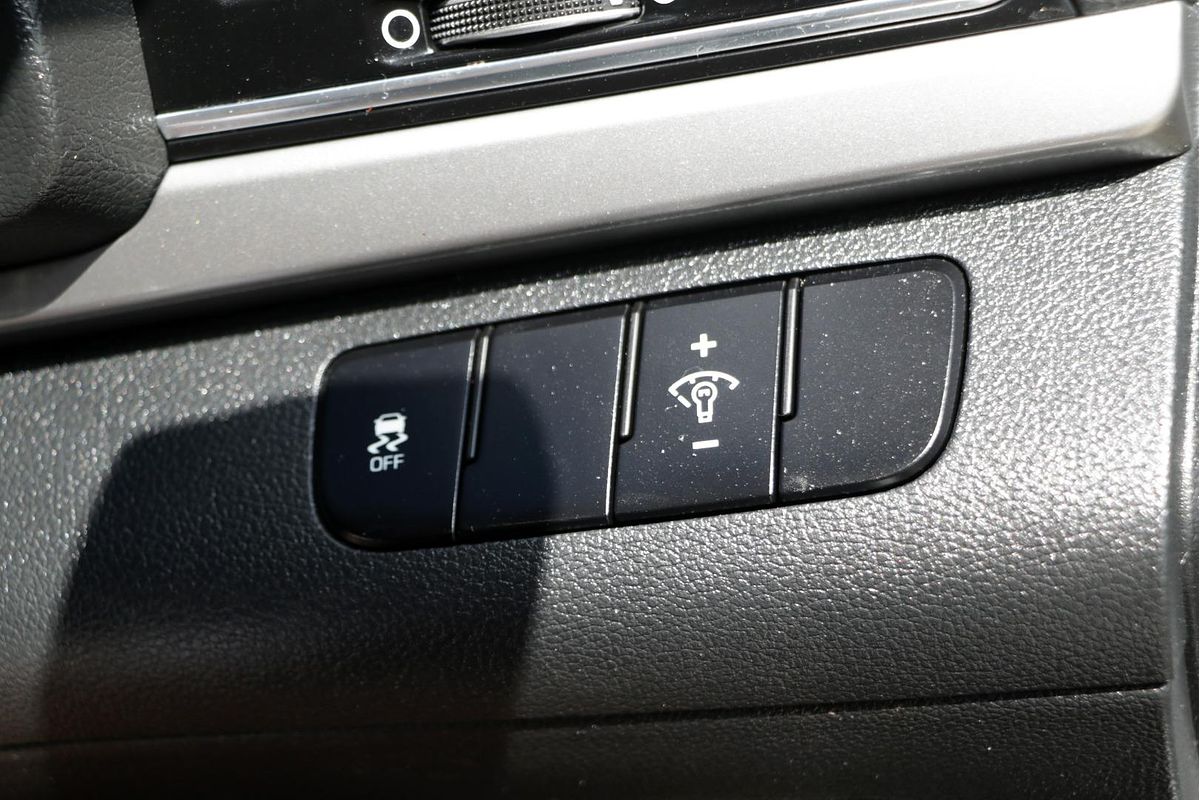 2017 Hyundai Elantra Active AD