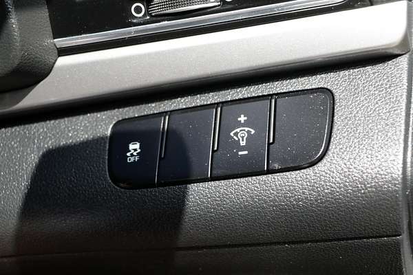 2017 Hyundai Elantra Active AD