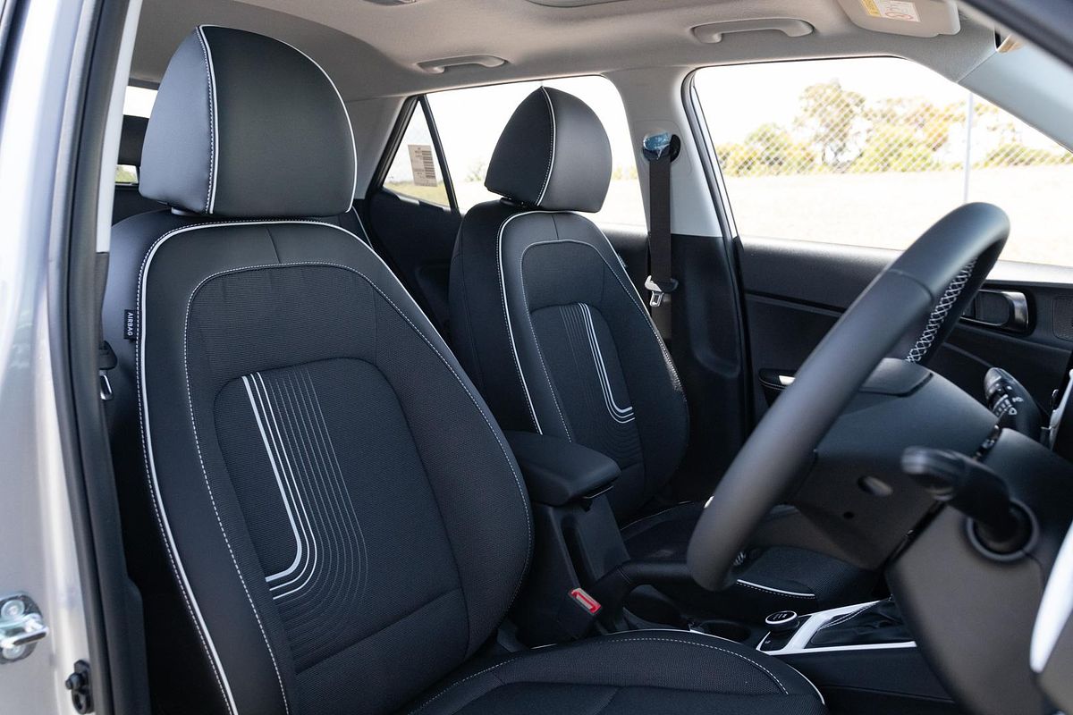 2025 Hyundai Venue Elite QX.V5