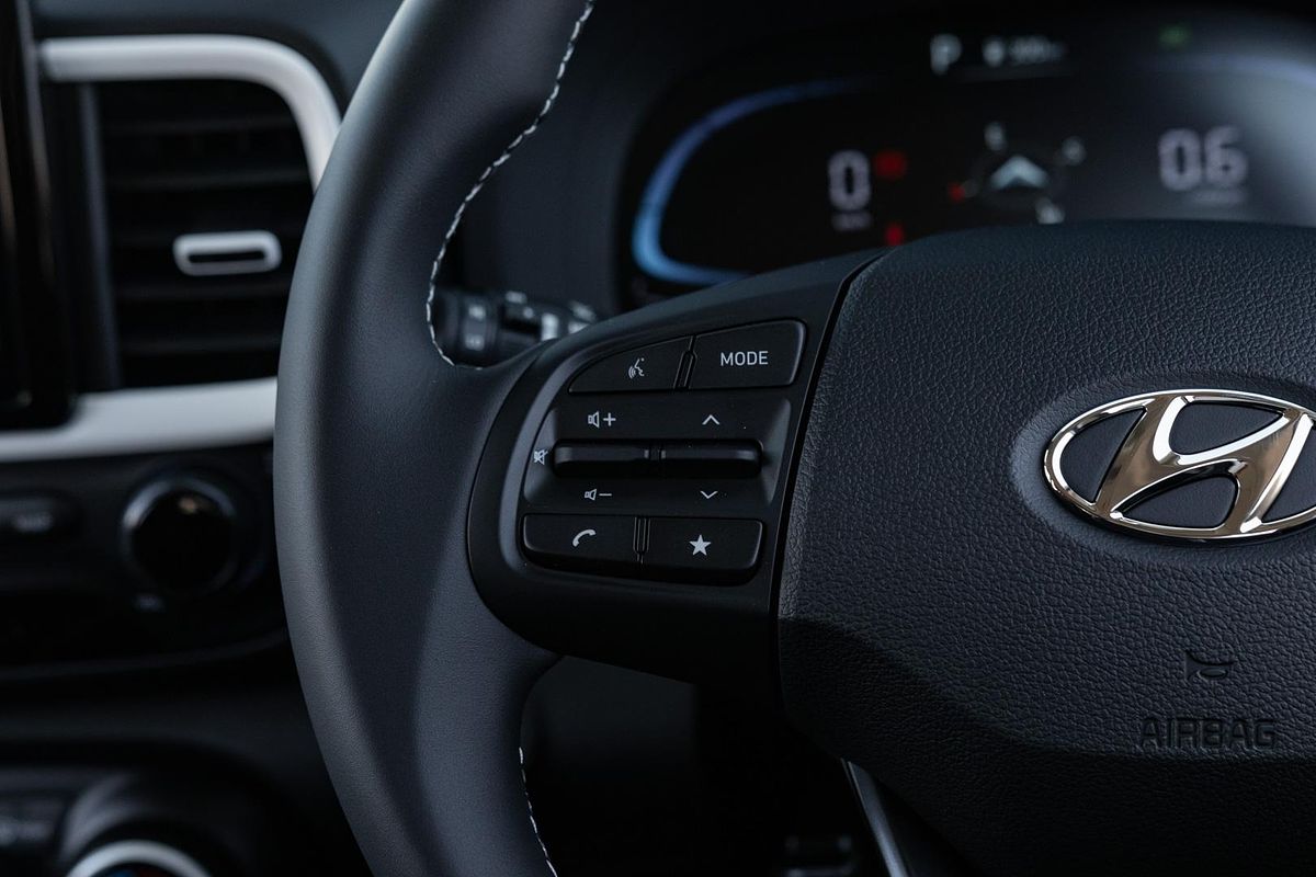 2025 Hyundai Venue Elite QX.V5