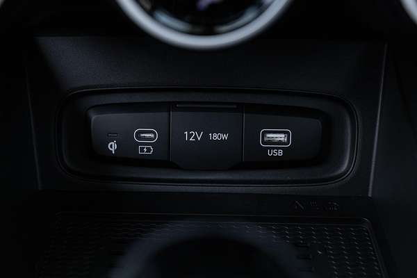 2025 Hyundai Venue Elite QX.V5