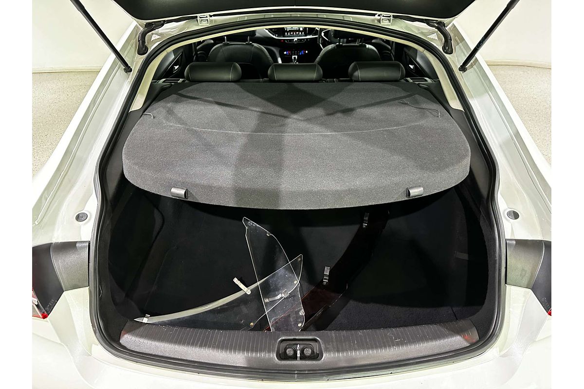 2018 Holden Calais V ZB