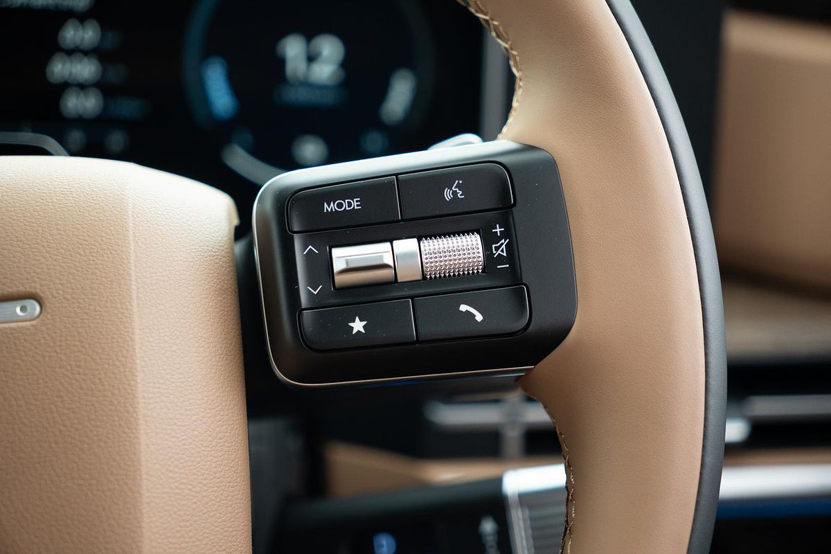 2025 Hyundai Santa Fe Calligraphy MX5.V2