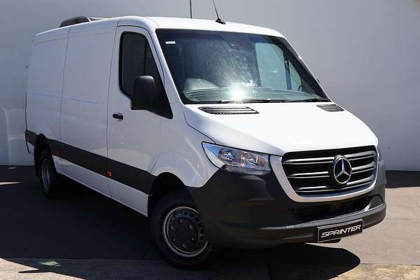 2024 Mercedes-Benz Sprinter 517CDI VS30 MWB