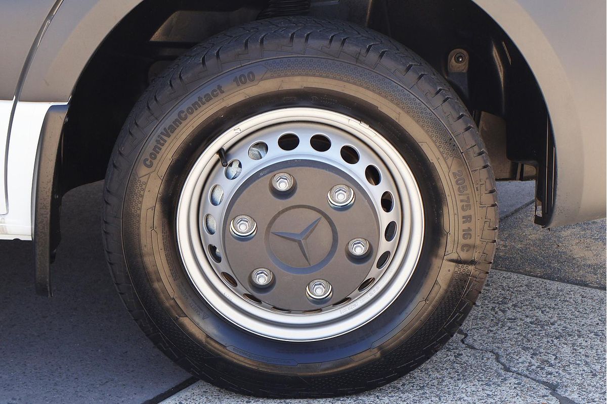 2024 Mercedes-Benz Sprinter 517CDI VS30 MWB