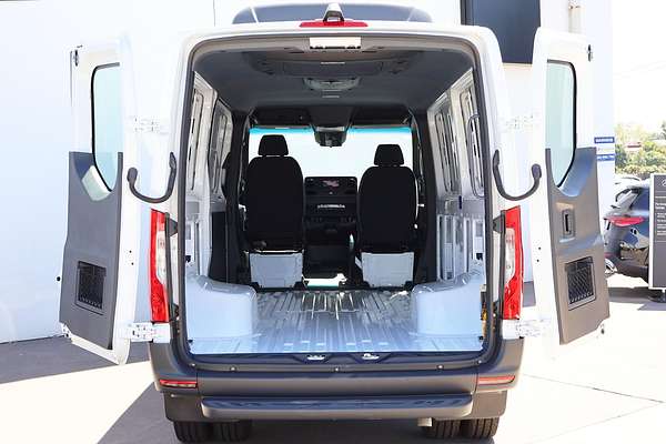 2024 Mercedes-Benz Sprinter 517CDI VS30 MWB