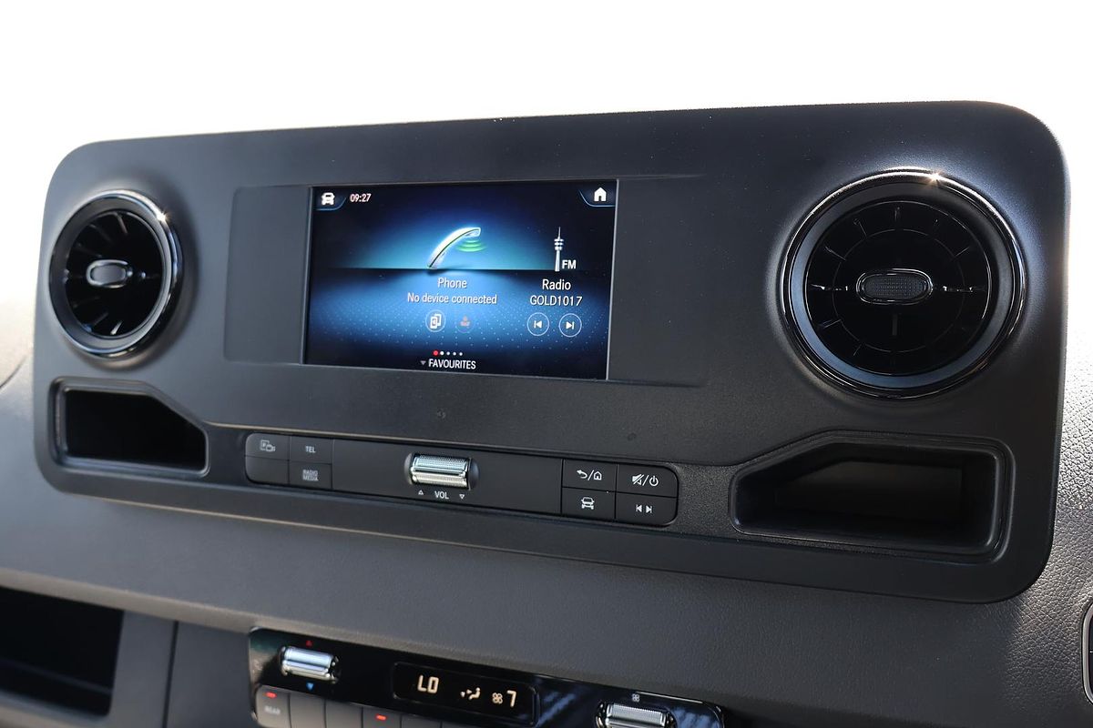 2024 Mercedes-Benz Sprinter 517CDI VS30 MWB