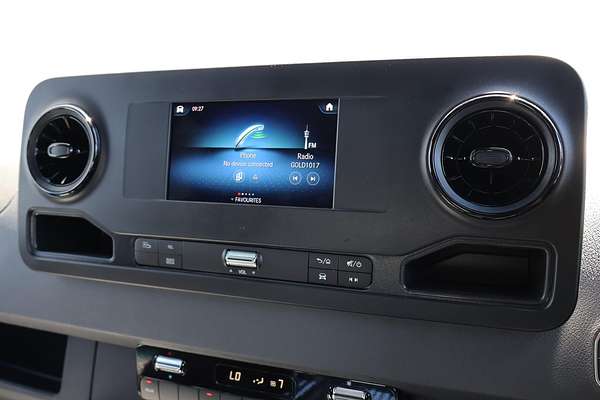 2024 Mercedes-Benz Sprinter 517CDI VS30 MWB