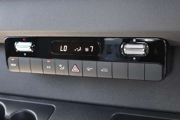 2024 Mercedes-Benz Sprinter 517CDI VS30 MWB