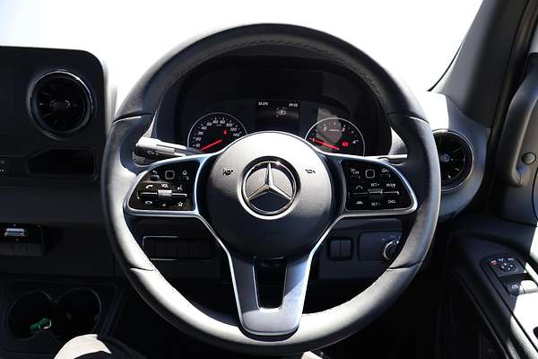 2024 Mercedes-Benz Sprinter 517CDI VS30 MWB