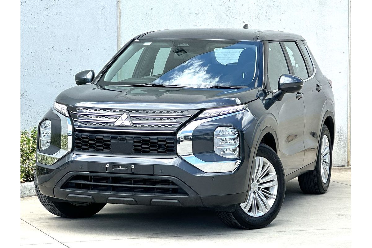 2024 Mitsubishi Outlander ES ZM