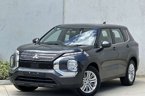 2024 Mitsubishi Outlander ES ZM