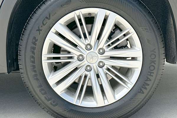 2024 Mitsubishi Outlander ES ZM