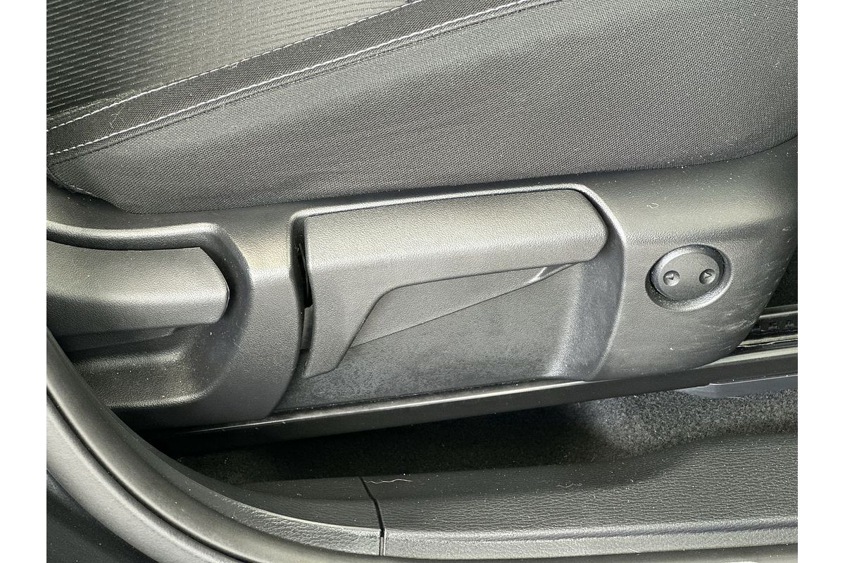 2024 Mitsubishi Outlander ES ZM