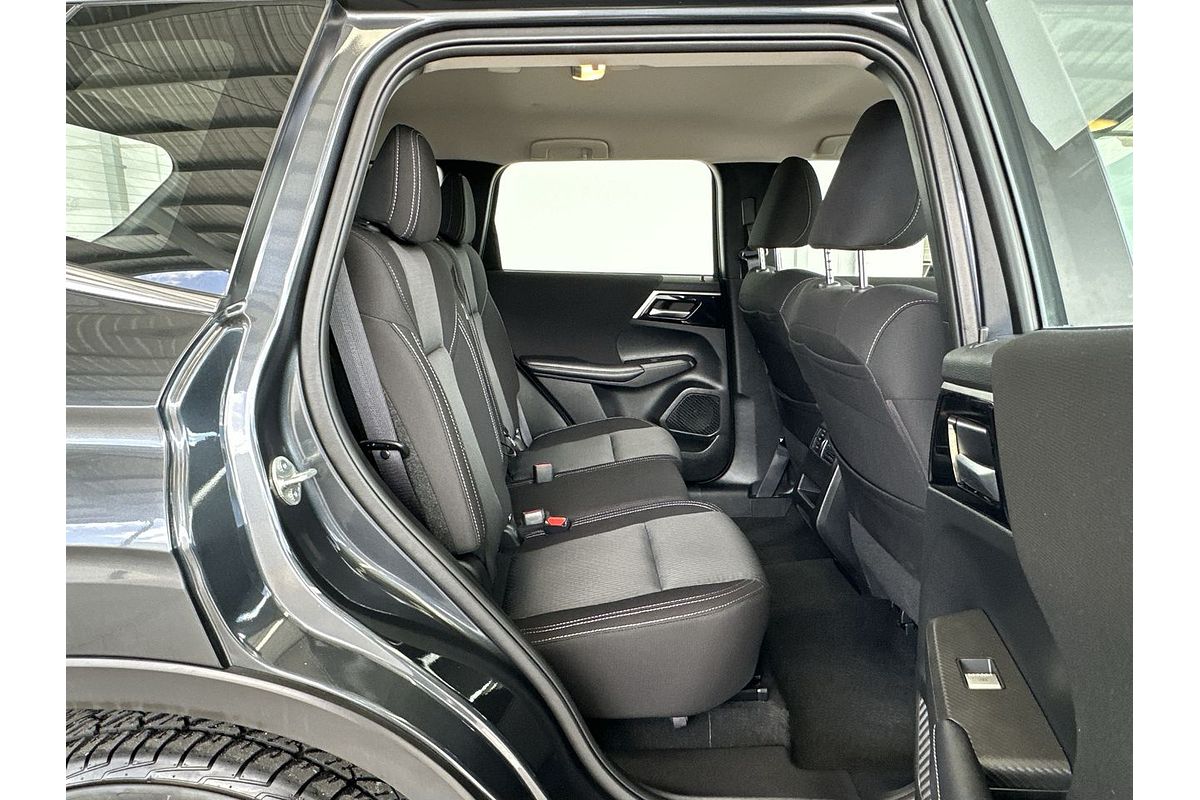 2024 Mitsubishi Outlander ES ZM