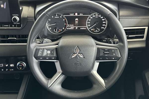 2024 Mitsubishi Outlander ES ZM