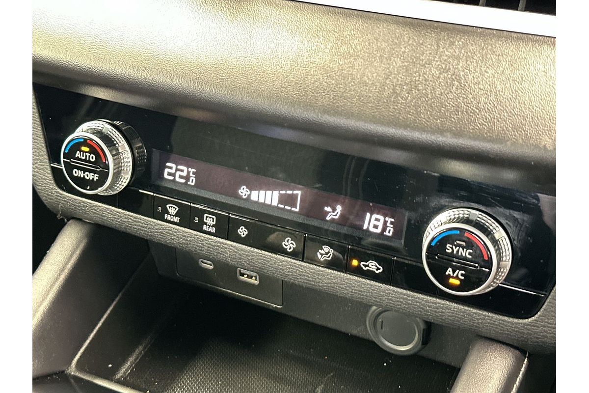 2024 Mitsubishi Outlander ES ZM