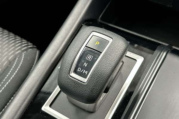 2024 Mitsubishi Outlander ES ZM