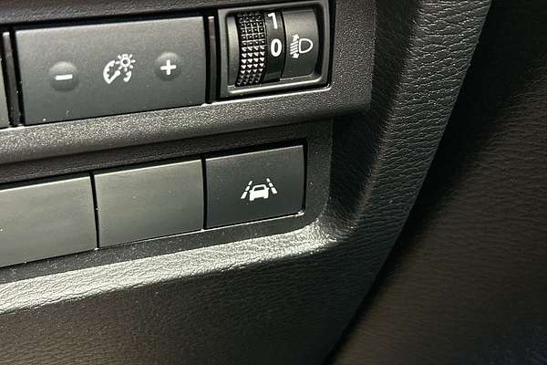 2024 Mitsubishi Outlander ES ZM