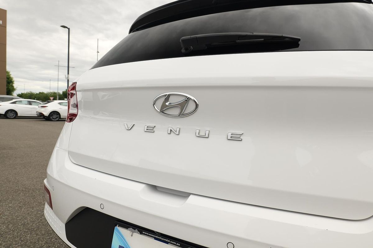 2023 Hyundai Venue Elite QX.V5