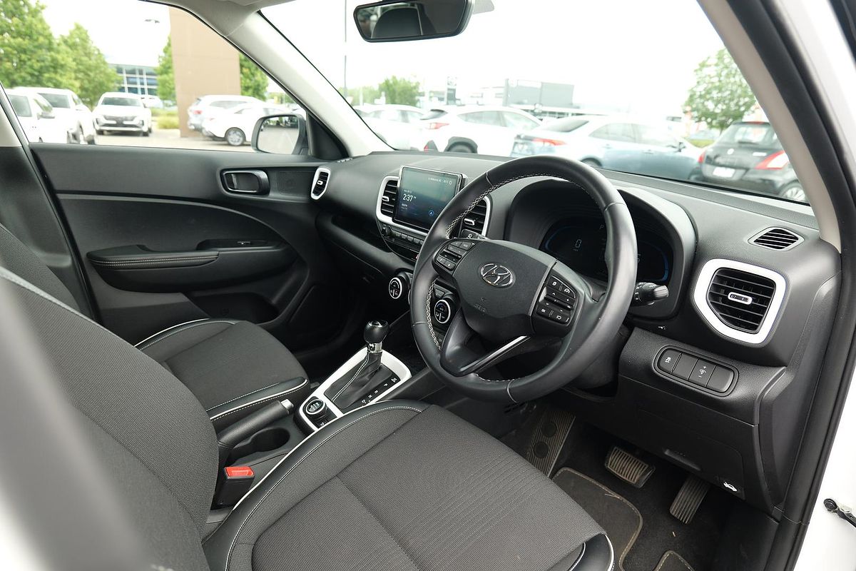2023 Hyundai Venue Elite QX.V5