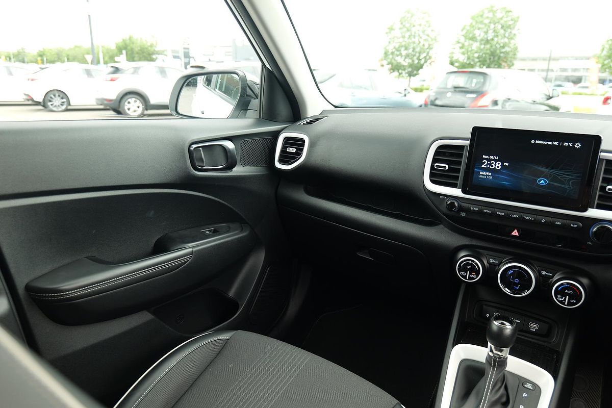 2023 Hyundai Venue Elite QX.V5