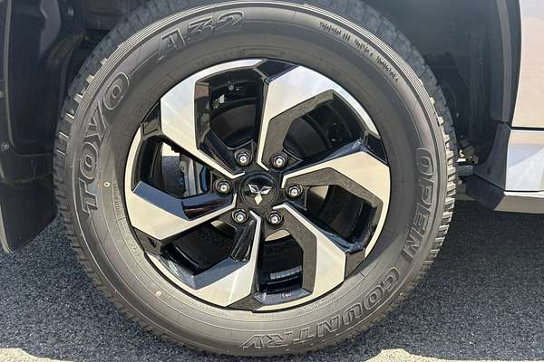 2024 Mitsubishi Pajero Sport Exceed QG